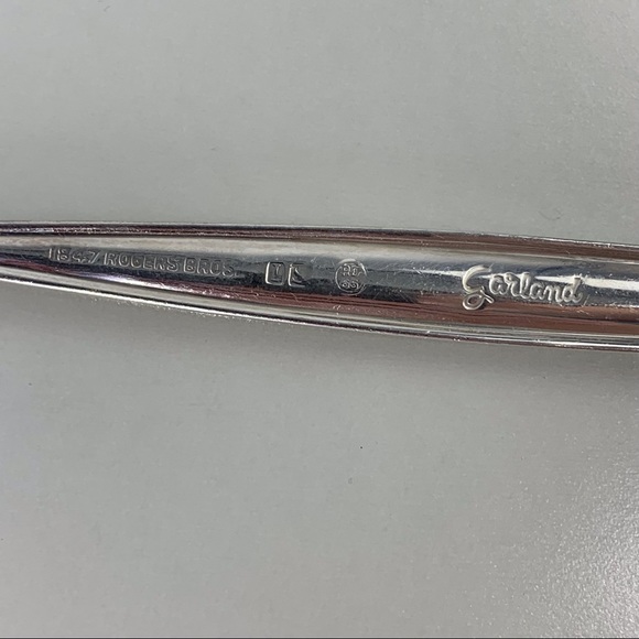 2/$20 1847 Rogers Bros IS 1965 Vintage Silver Plate Garland Pattern Dinner Fork - Picture 11 of 14